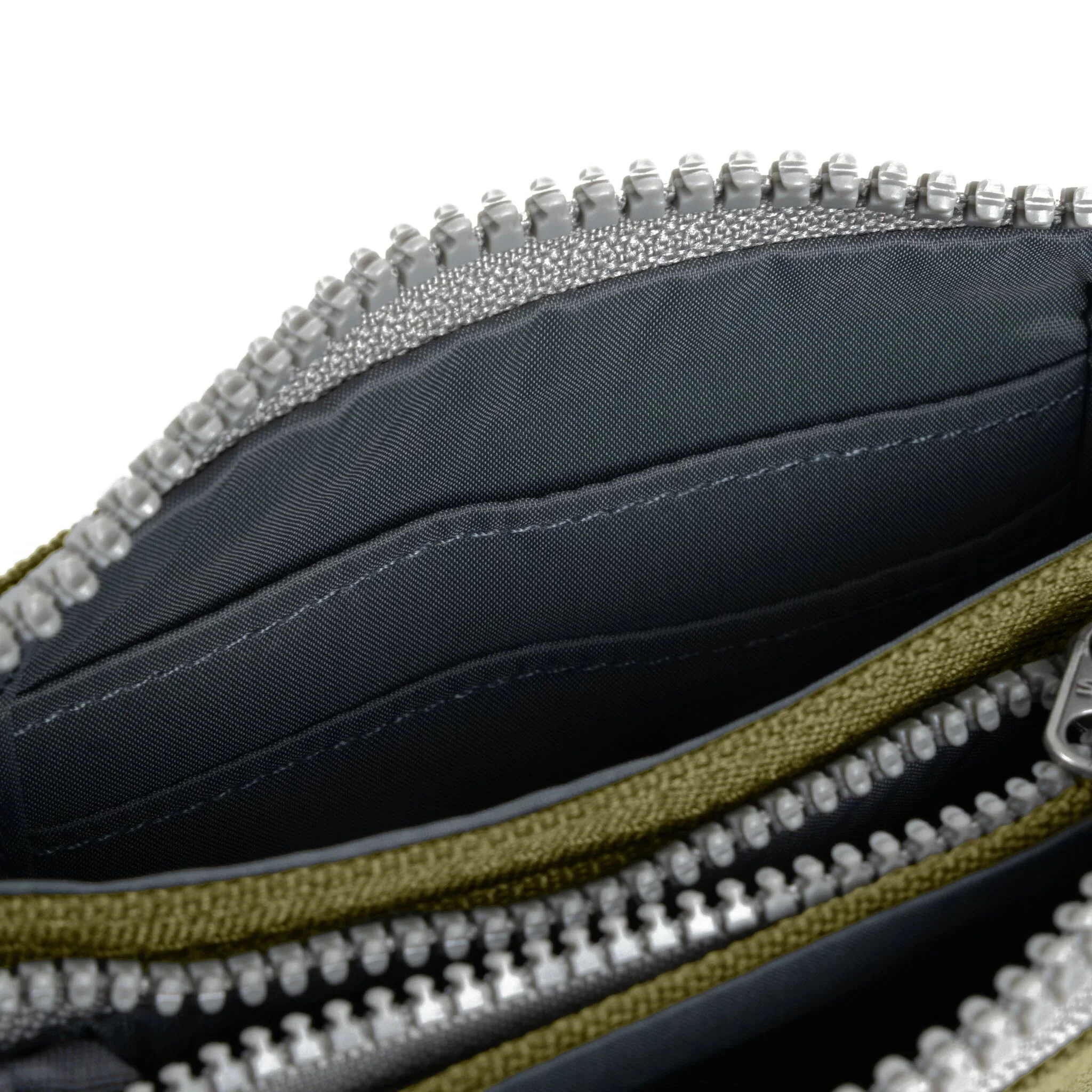 Carnaby Wallet in Moss - Image 5